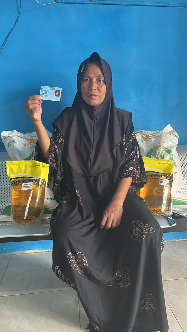 Penyaluran Bantuan Beras dan Minyak